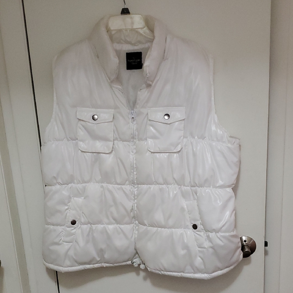 Faded Glory White Quilted Vest